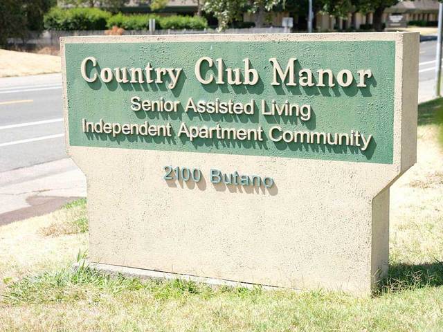 COUNTRY CLUB MANOR Image in SACRAMENTO, CA