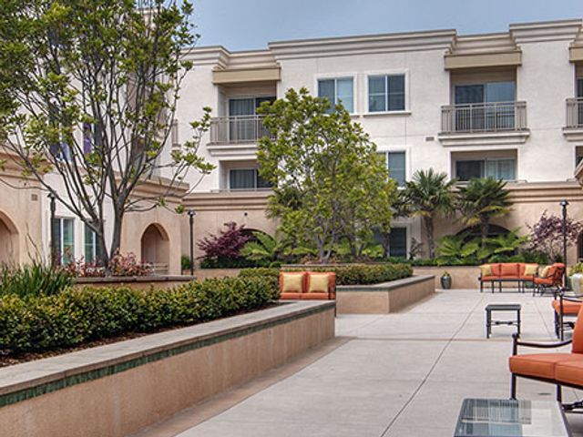 PENINSULA DEL REY Image in DALY CITY, CA