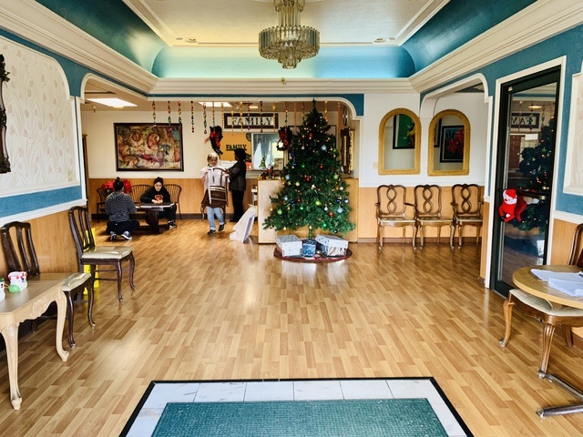 FAMILY COURTYARD Image in RICHMOND, CA