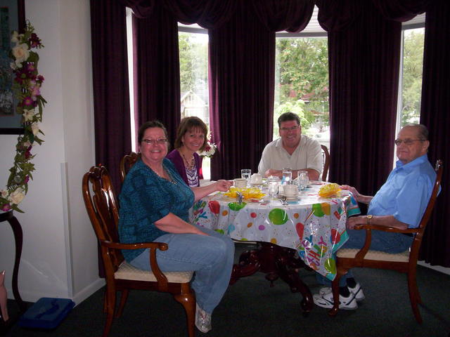 HIGLEY MANSION CARE CENTER Image in CEDAR RAPIDS, IA