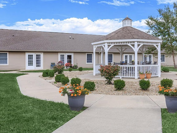 Rochester Estates Senior Living Image in Rochester, IL