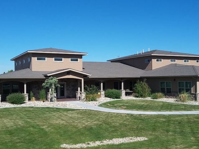 Sunset Estates Assisted Living Home Image in Ontario, OR