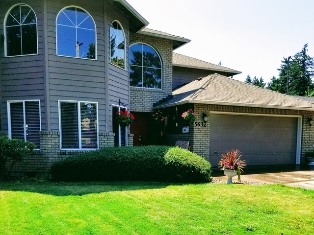 Delia Flores Image in Portland, OR