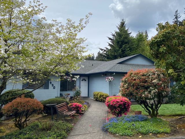 Francisco CareHomes LLC Image in Gladstone, OR