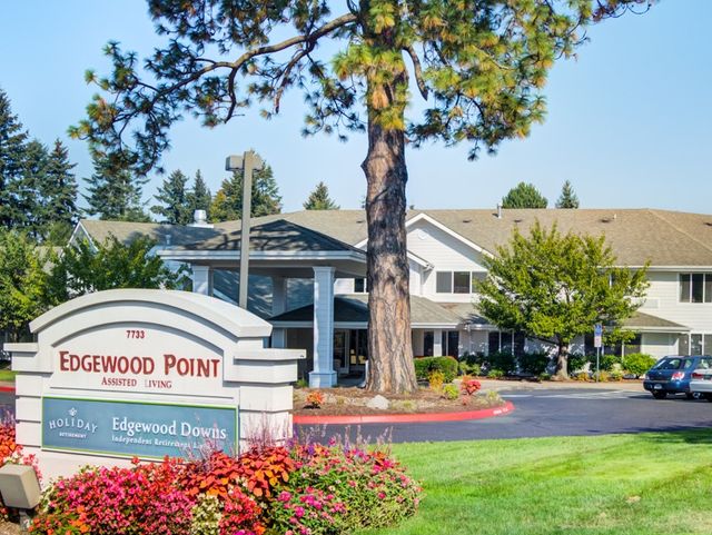 Edgewood Point Senior Living Assisted Living Home Image in Beaverton, OR