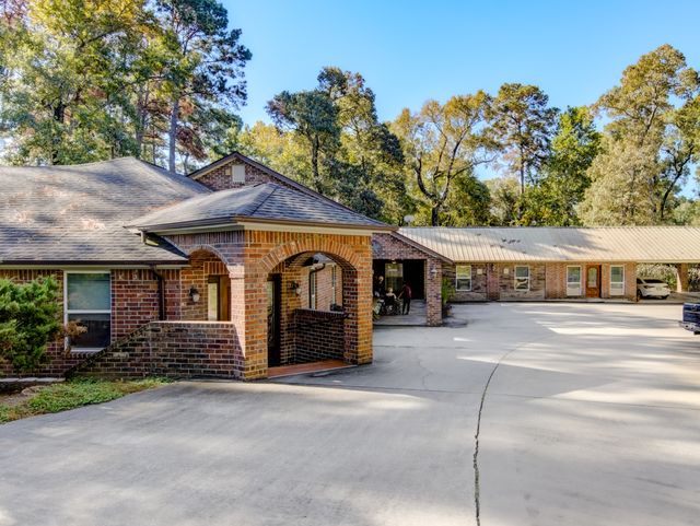 Forest Cottage Senior Care Assisted Living Home Image in Willis, TX