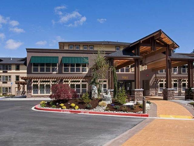 The Lodge at Mallard's Landing Image in Gig Harbor, WA