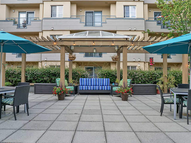 ISLAND HOUSE Image in MERCER ISLAND, WA