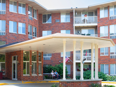 Library Square Senior Living Image in WEST ALLIS, WI