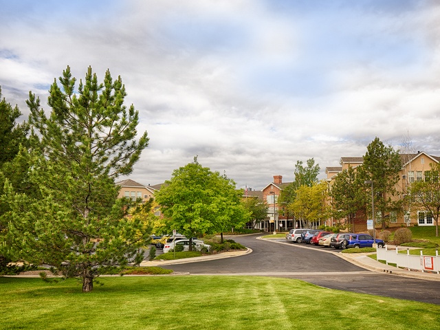 SUITES AT SOMEREN GLEN CARE CENTER, THE Image in CENTENNIAL, CO