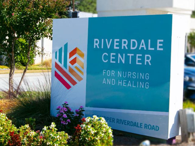 RIVERDALE CENTER FOR NURSING AND HEALING Image in RIVERDALE, GA