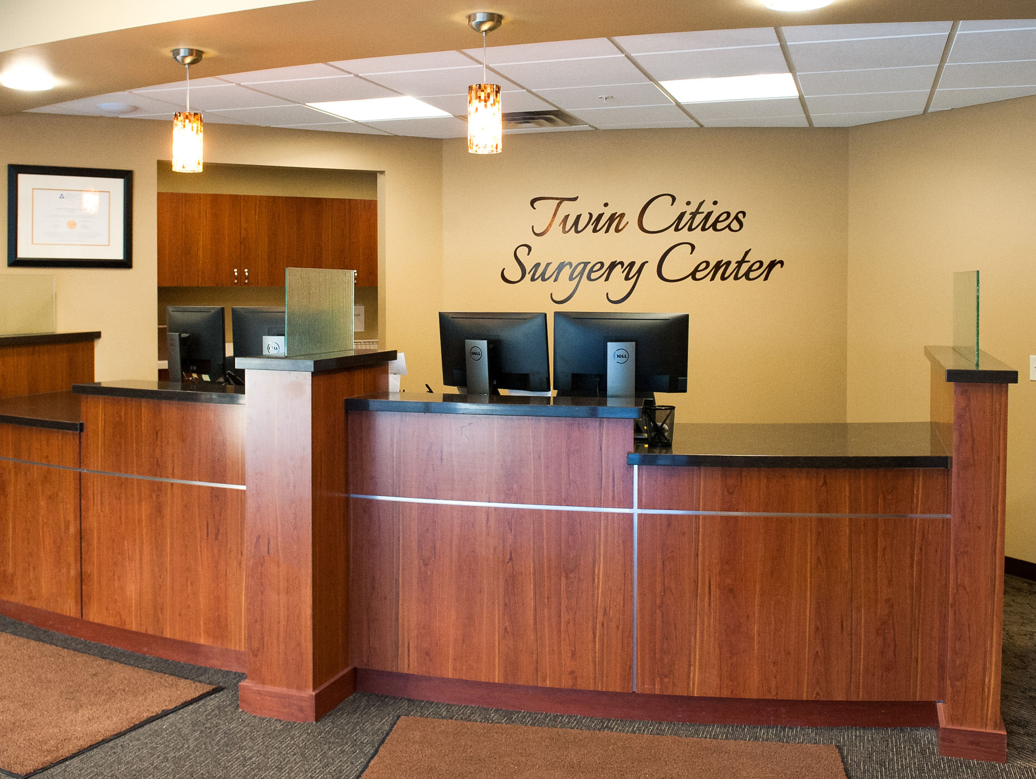 TWIN CITIES SURGERY CENTER Image in EDINA, MN