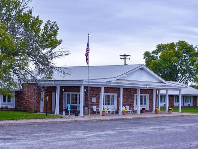 LA BELLE MANOR CARE CENTER Image in LA BELLE, MO