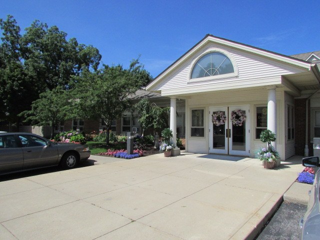 ENNISCOURT NURSING CARE skilled nursing facility in LAKEWOOD, OH