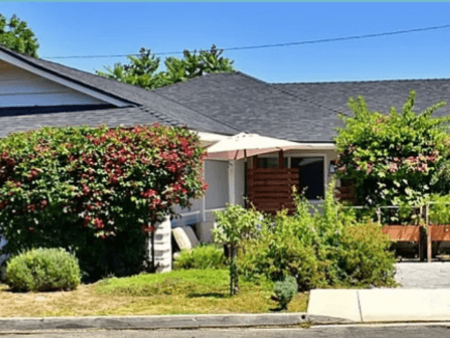 Pepper Tree Assisted Living Image in Lomita, CA