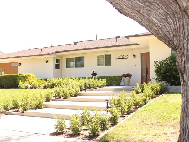 Chatsworth Assisted Living Image in Chatsworth, CA