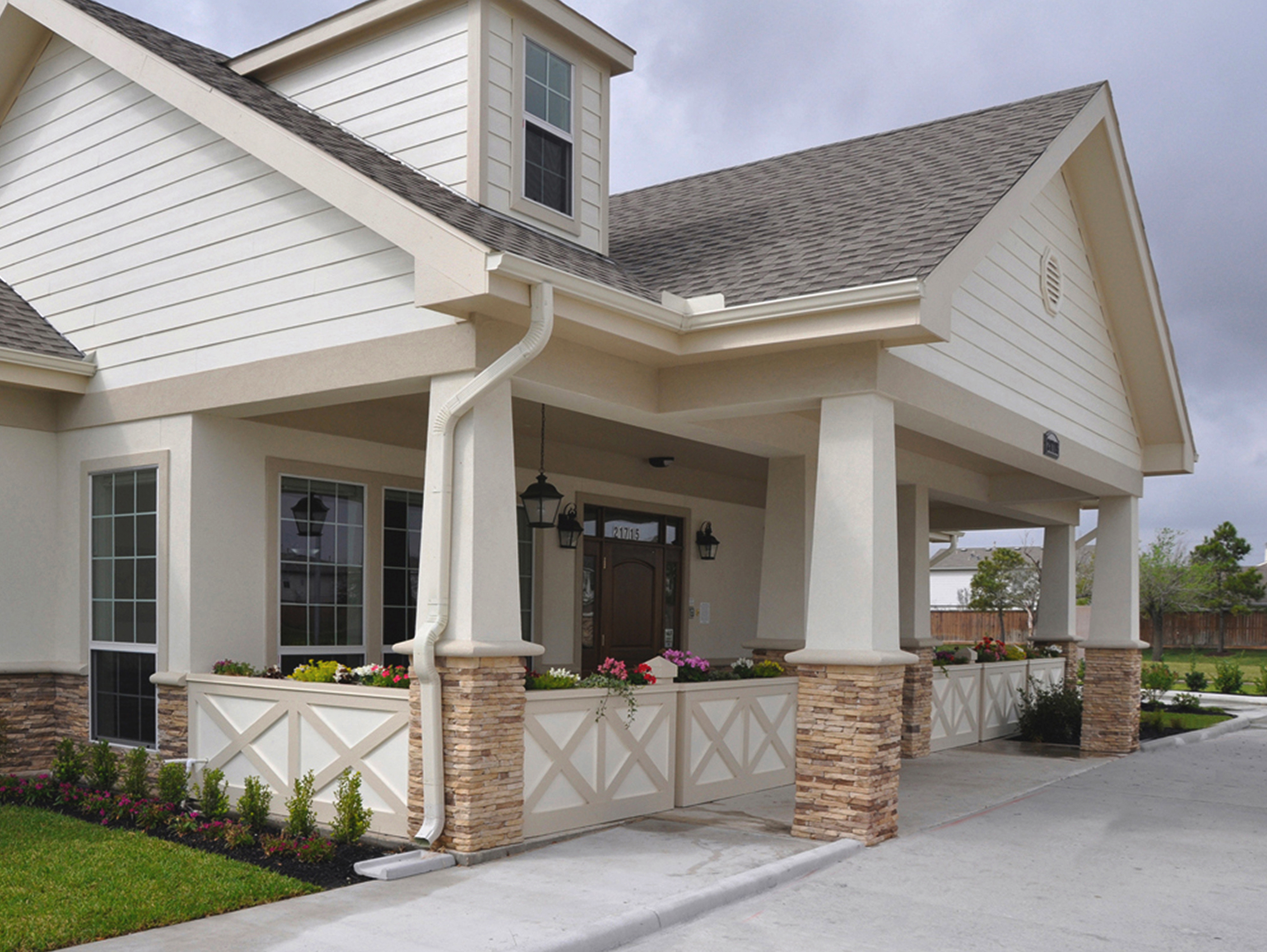 Evergreen Cottages - Bridgewater Cottage Image in Katy, TX