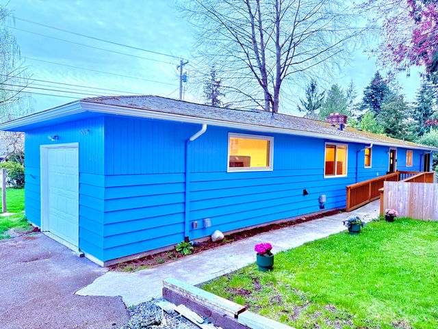 Evergreen Oasis Care Home Image in Lynnwood, WA