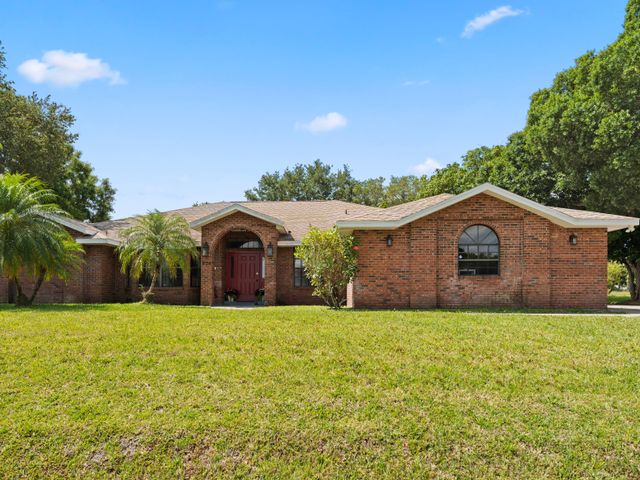 GENTLE HAND OF PALM BAY ALF LLC Assisted Living Home Image in PALM BAY, FL