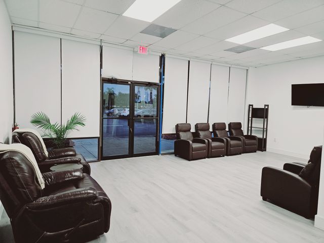 SPRYCARE SENIOR CENTER Assisted Living Home Image in West Palm Beach, FL