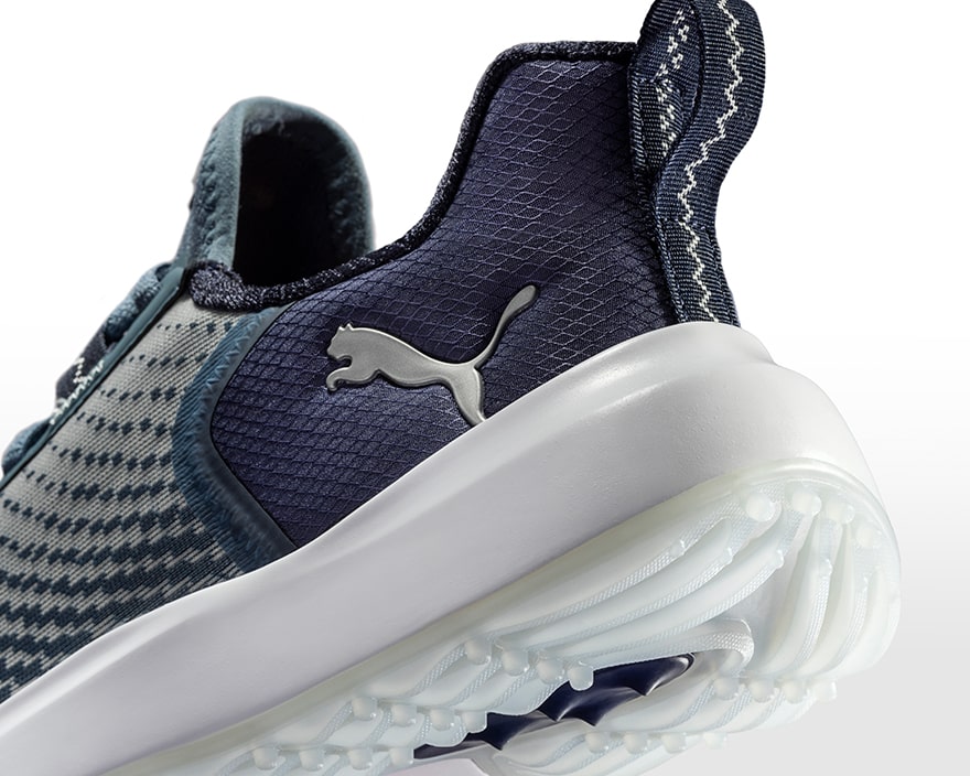 DUAL-ZONE SPIKELESS TRACTION