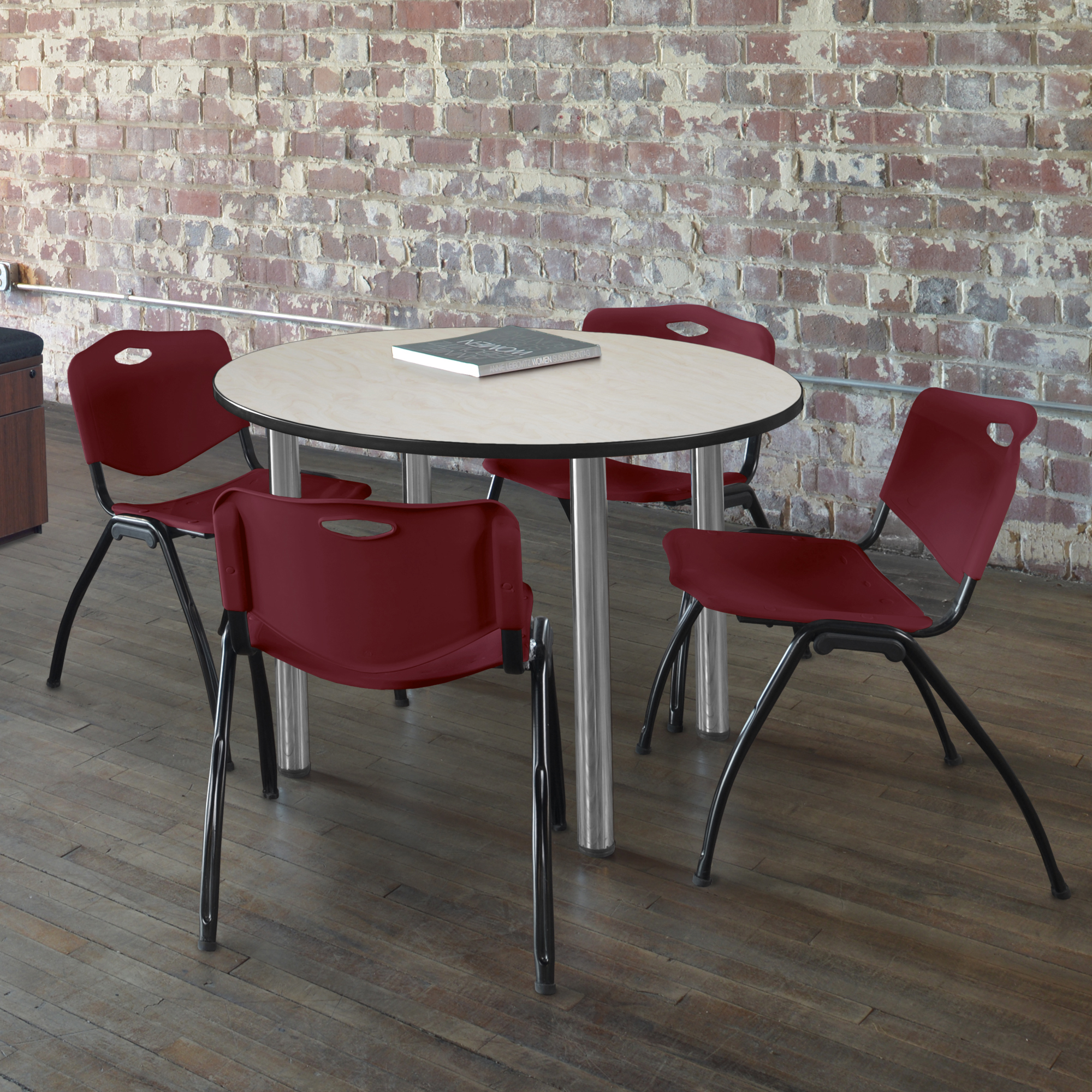 Regency Kee 36 in Round Breakroom Table Top Black Legs 4 M Stack Chairs - Picture 92 of 110