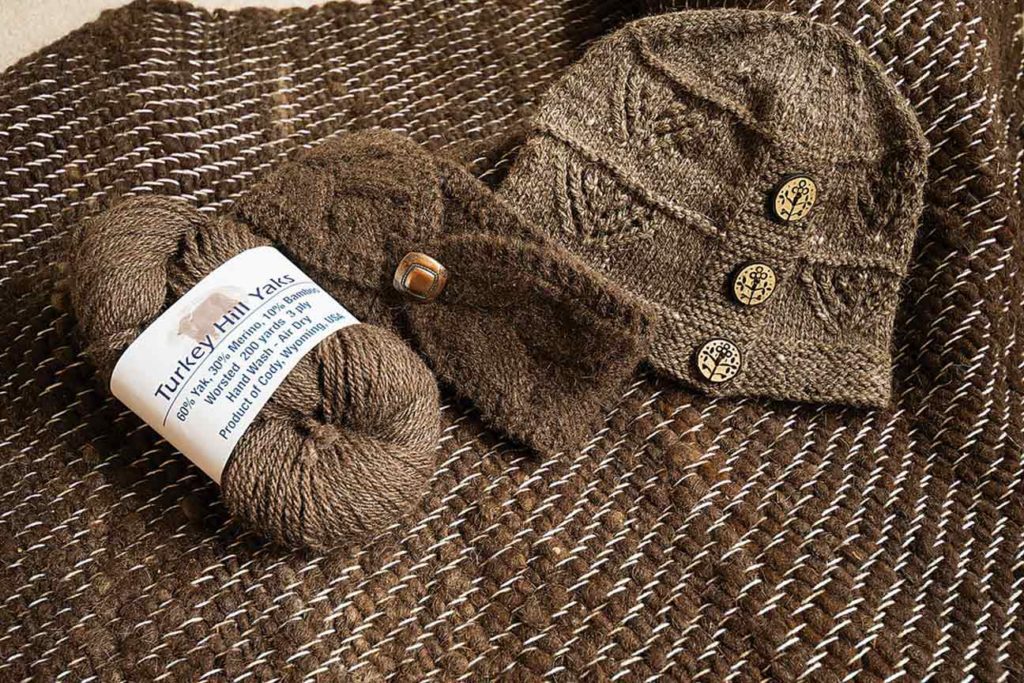 Le tricot de vêtements en fibre de yak aide à tirer plus de valeur de la fibre dispendieuse.