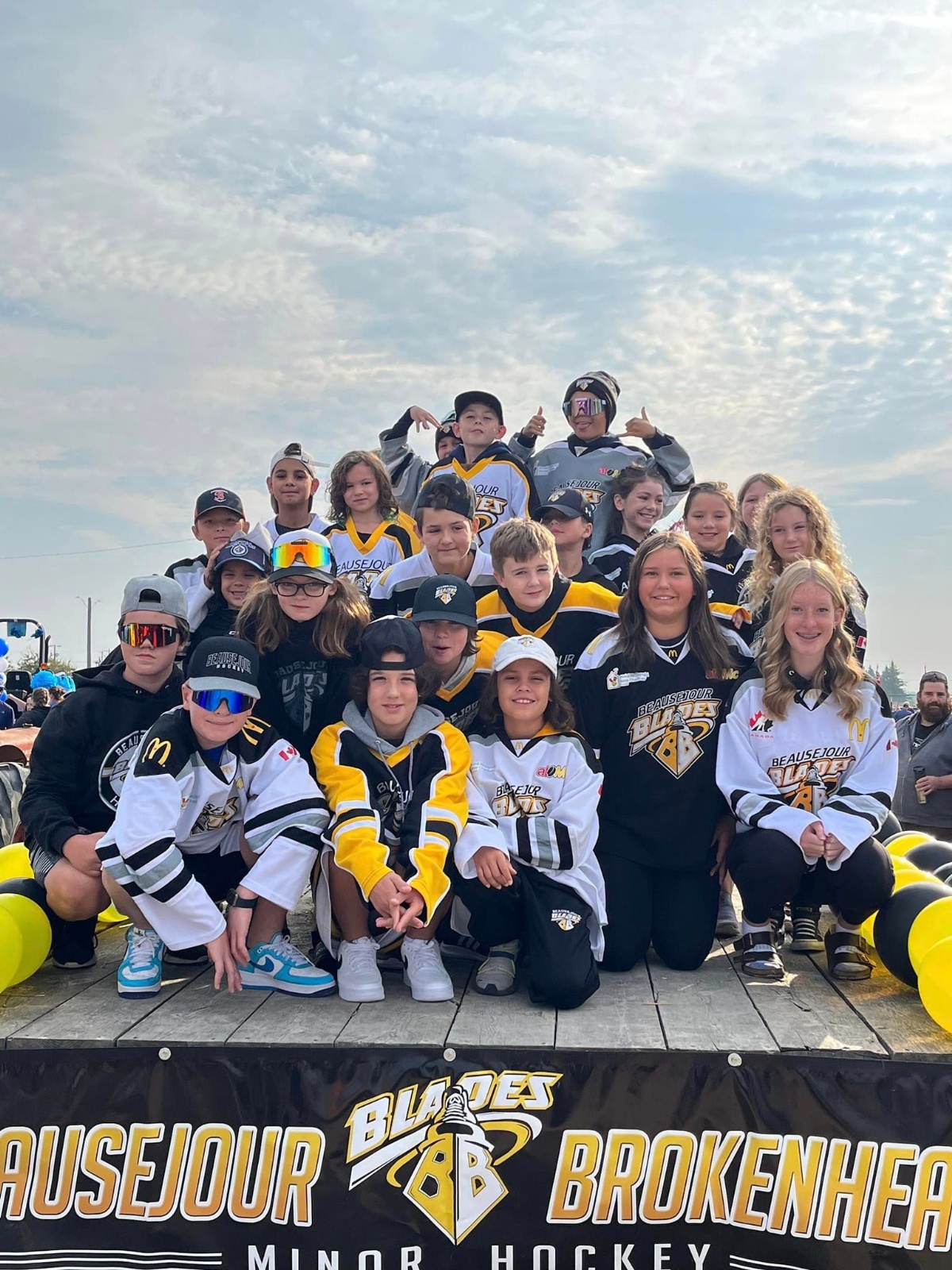 Beausejour Brokenhead Minor Hockey Powered by TeamLinkt