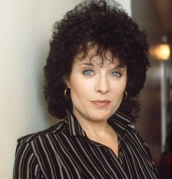 Jill Gascoine Wiki: 5 Facts To Know About Alfred Molina's Wife