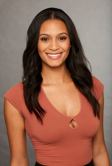 Ashley From The Bachelor: 5 Facts To Know About The Contestant
