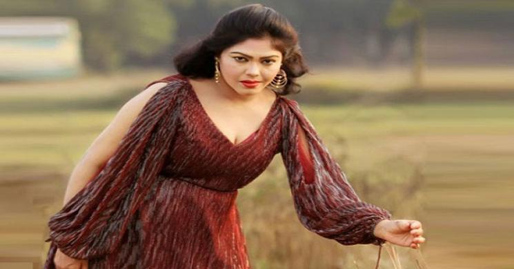 যে কারণে নির্বাচন থেকে সরে দাঁড়ালেন নাসরিন