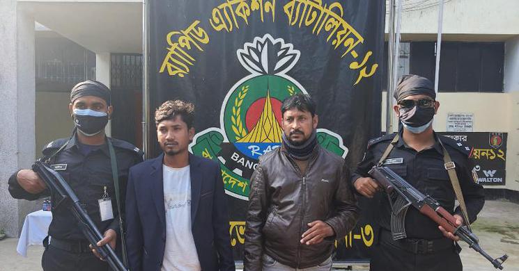 টাঙ্গাইলে ৭১ টিভির স্টিকার সম্মিলিত প্রাইভেটকারে ফেন্সিডিলসহ ২ জনকে গ্রেফতার