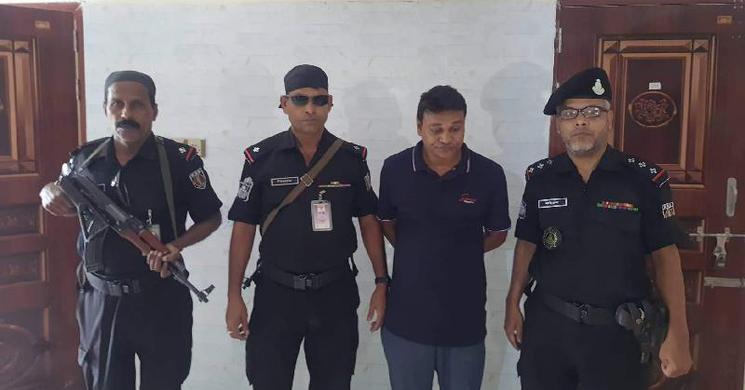 টাঙ্গাইলে এসএসসি পাশ করে হয়ে যান ডাক্তার! অতপর কারাদণ্ড