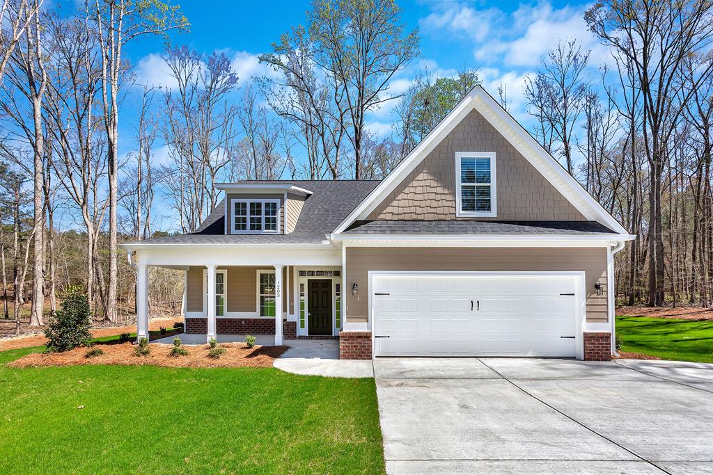 1203 Hunters Creek Blvd.