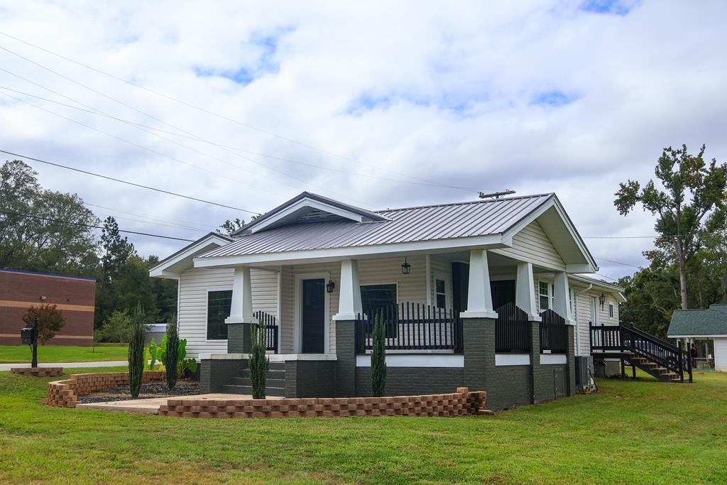 23 Greenwood Avenue N Ext