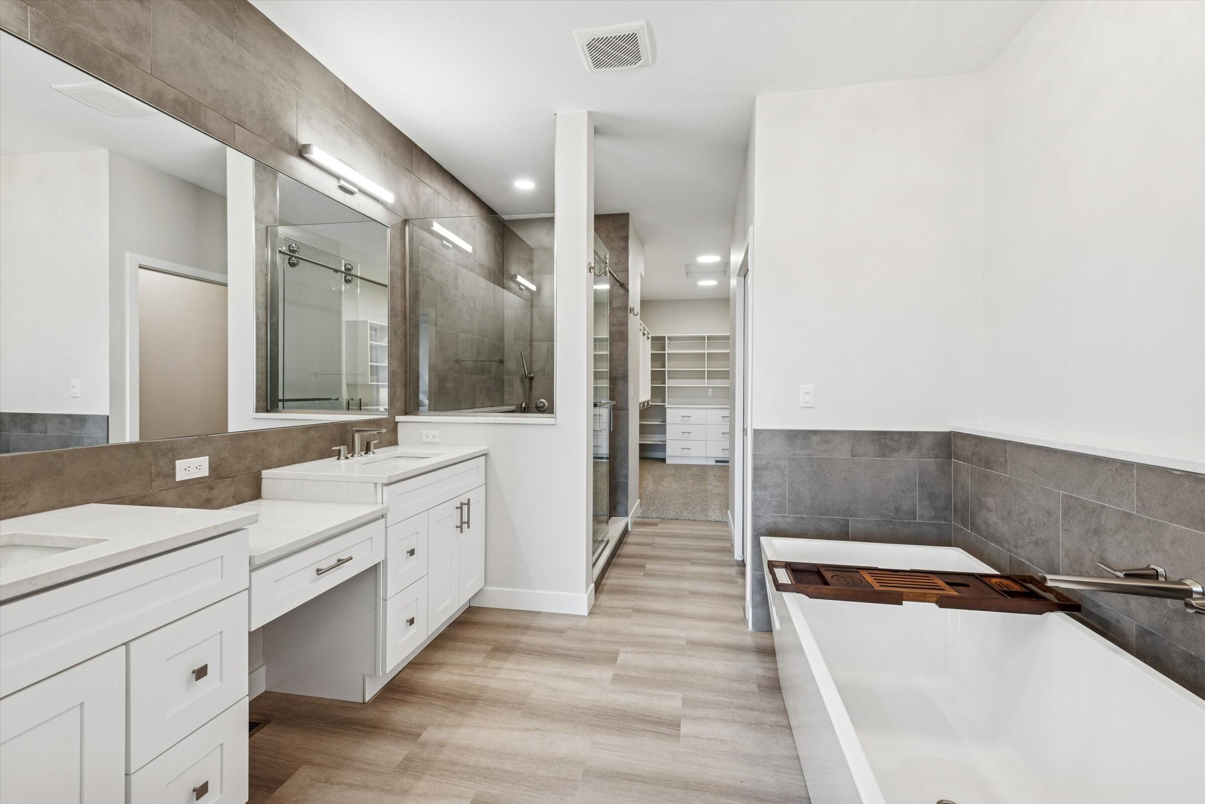 169 W McClung Road, La Porte, IN #203, 46350; Image #6