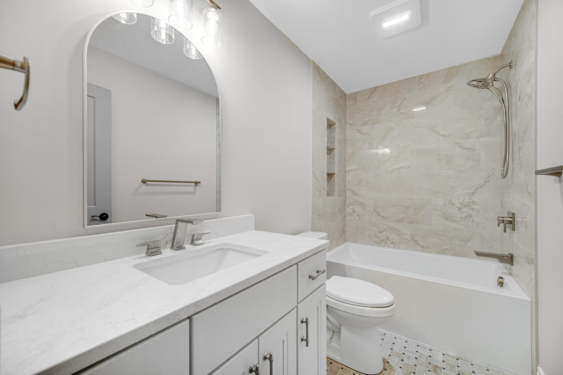 194 N Cricket Knoll Court, Valparaiso, IN 46385; Image #35