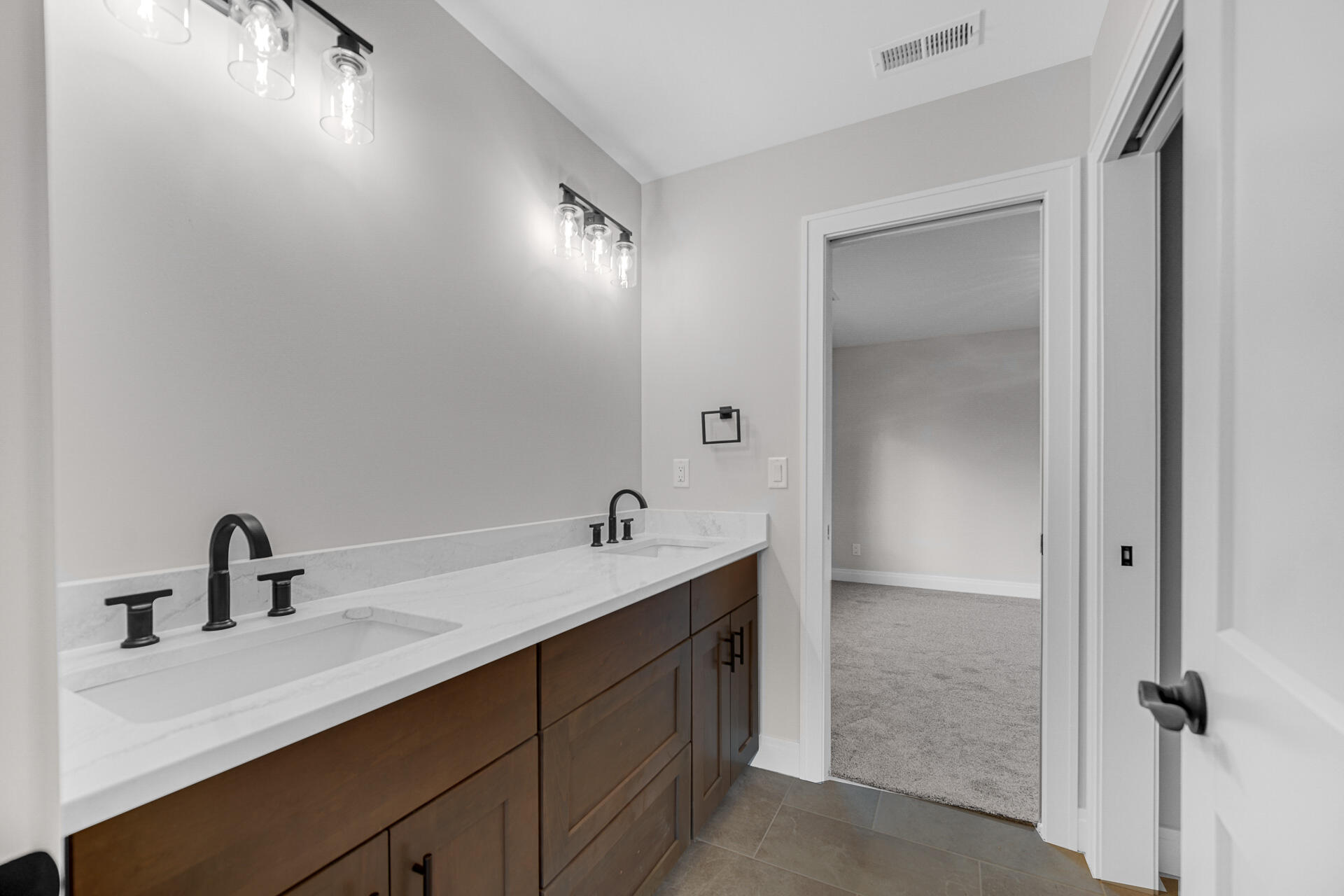 194 N Cricket Knoll Court, Valparaiso, IN 46385; Image #37