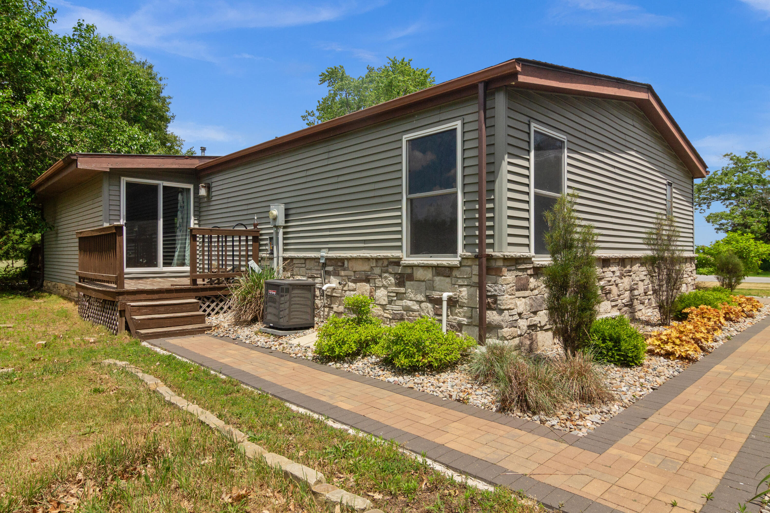 23102 Pierce Street, Shelby, IN 46377; Image #3