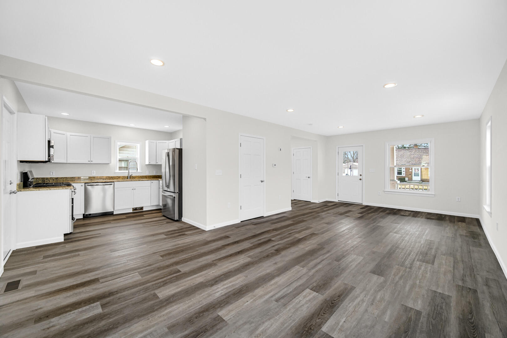 807 Division Street, La Porte, IN 46350; Image #9