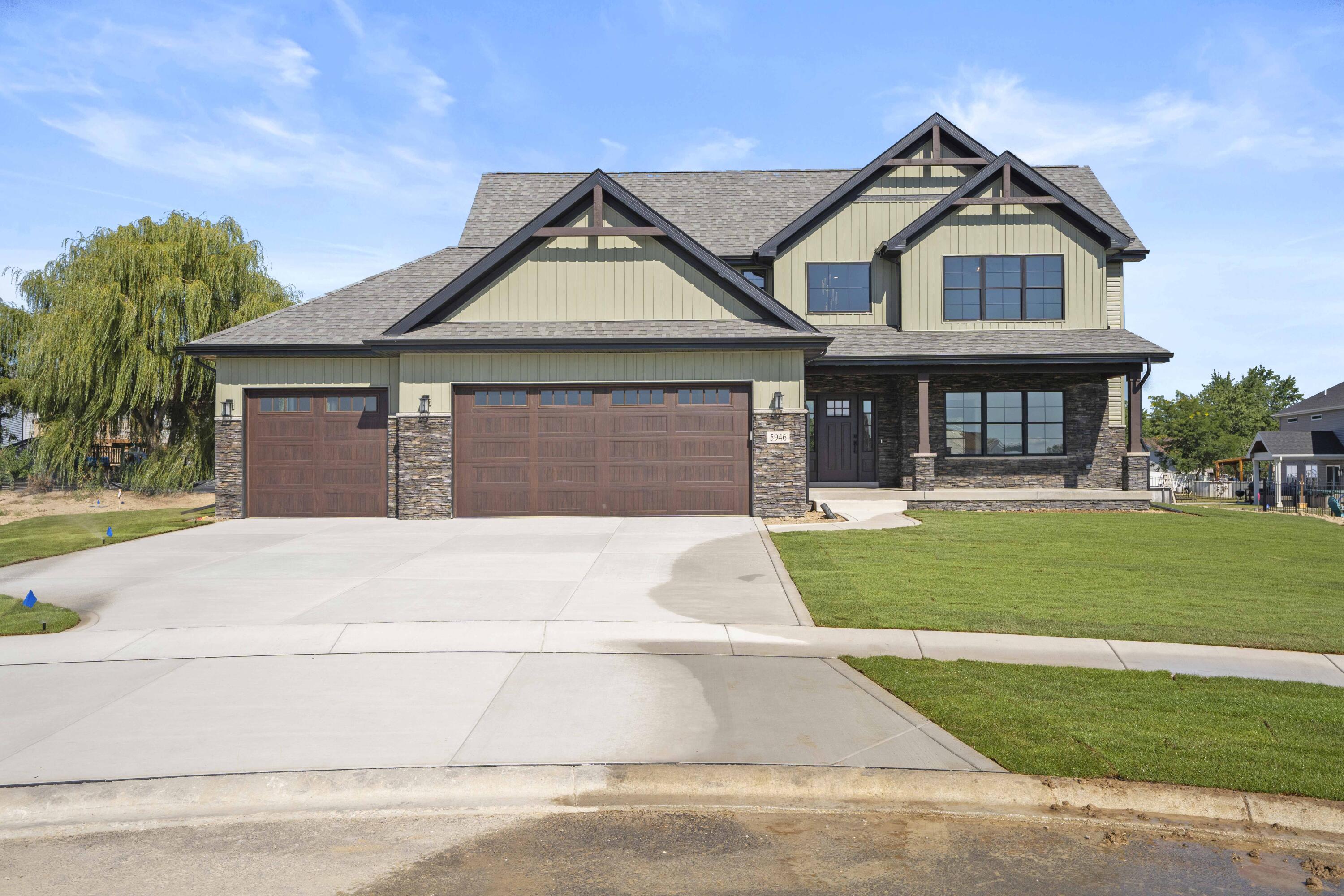 2412 Apple Court, Schererville, IN 46375; Image #2