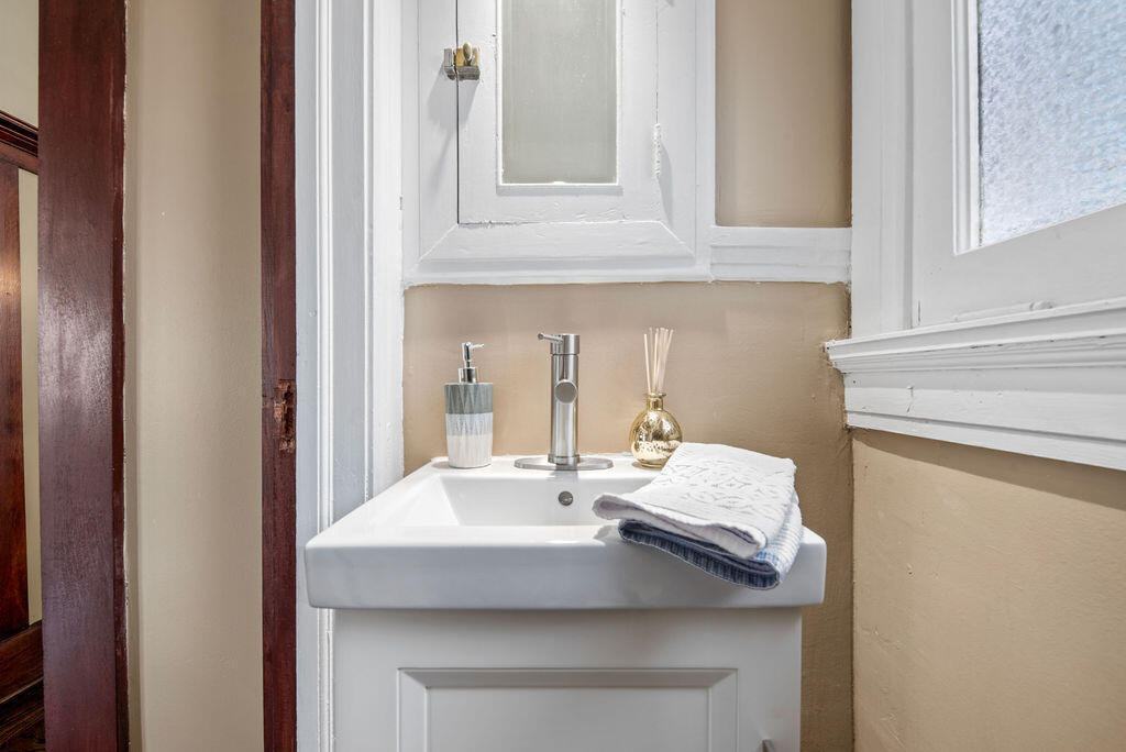 107 Lincolnway, La Porte, IN 46350; Image #23