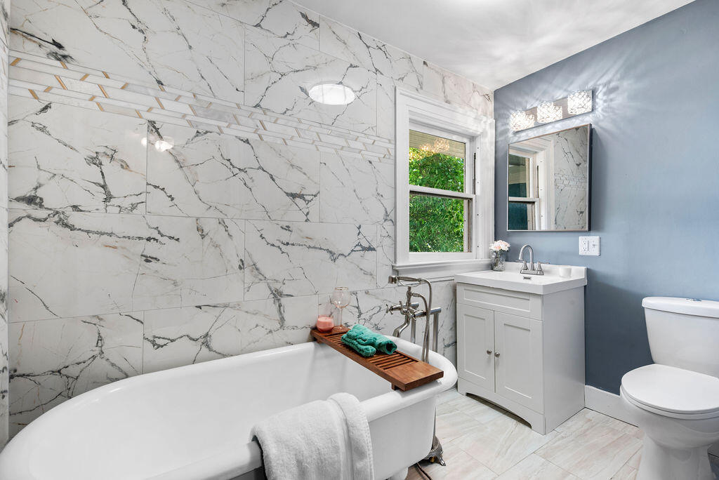 107 Lincolnway, La Porte, IN 46350; Image #26