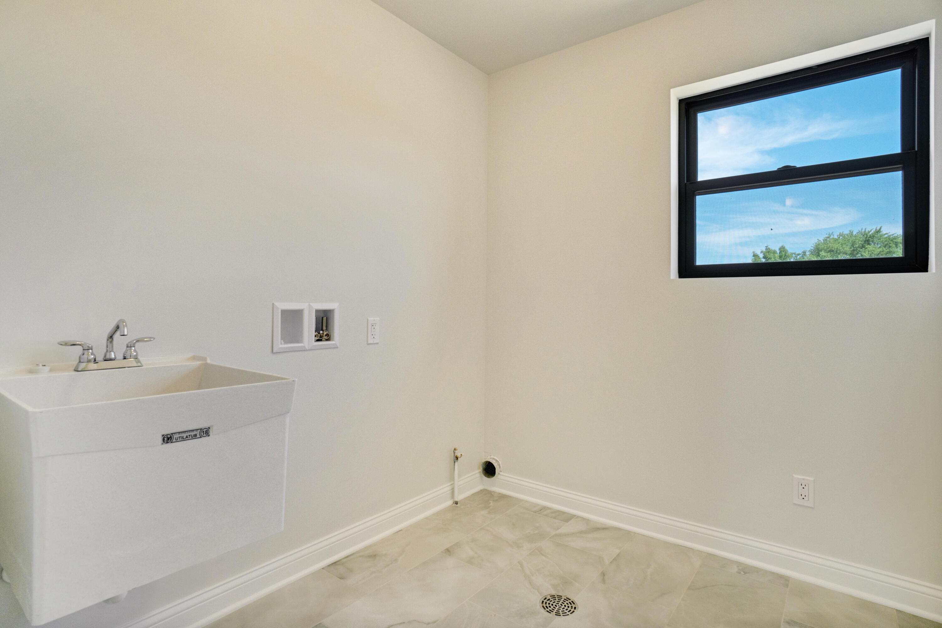 1660 Forest Ridge Drive, Valparaiso, IN 46385; Image #14