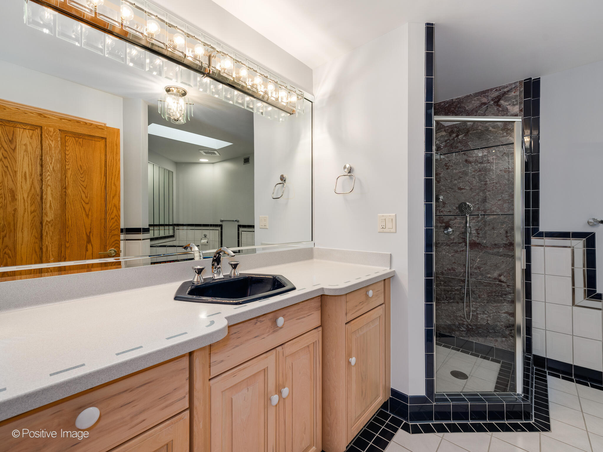 71 N 500 W, Valparaiso, IN 46385; Image #33
