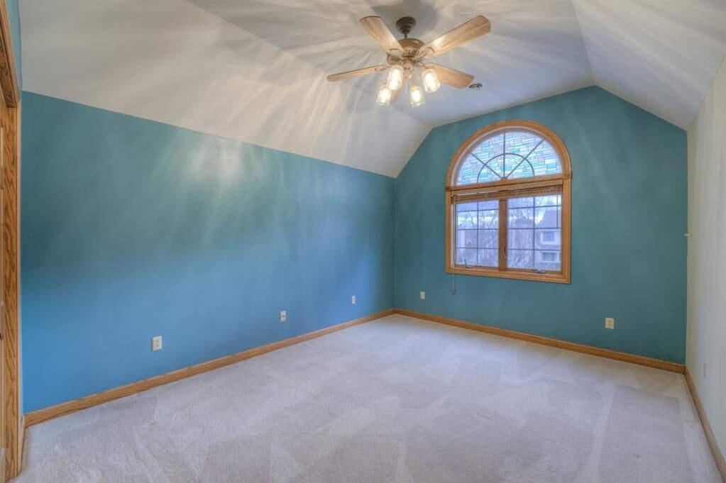 1837 Cherrywood Lane, Munster, IN 46321; Image #40