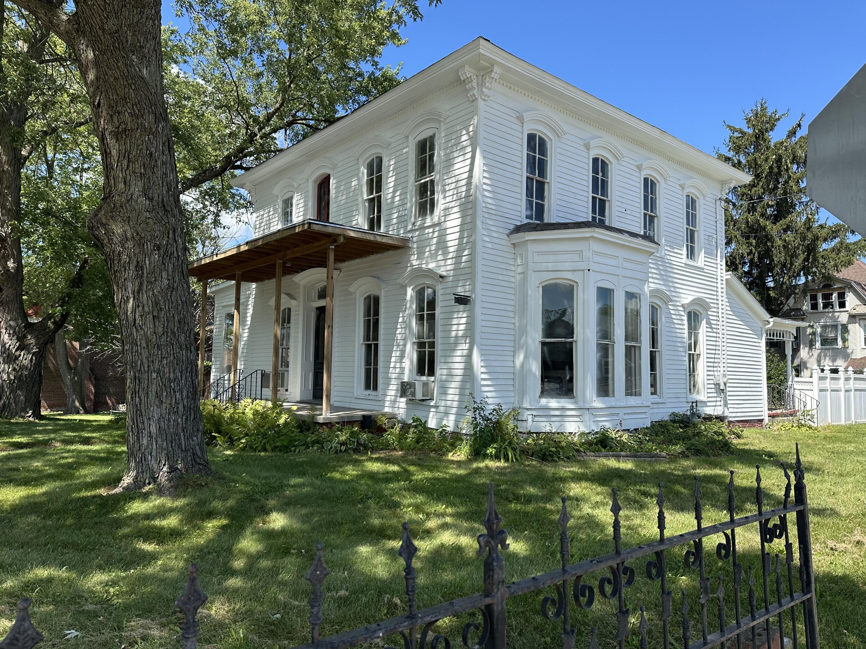 427 E Commercial Avenue, Lowell, IN 46356; Image #2
