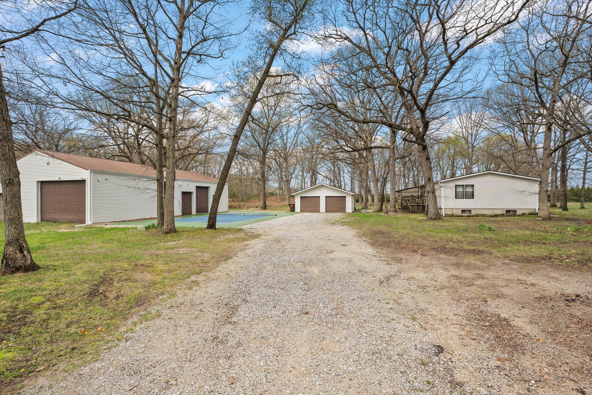 548 E 1400 S, Kouts, IN 46347; Image #111