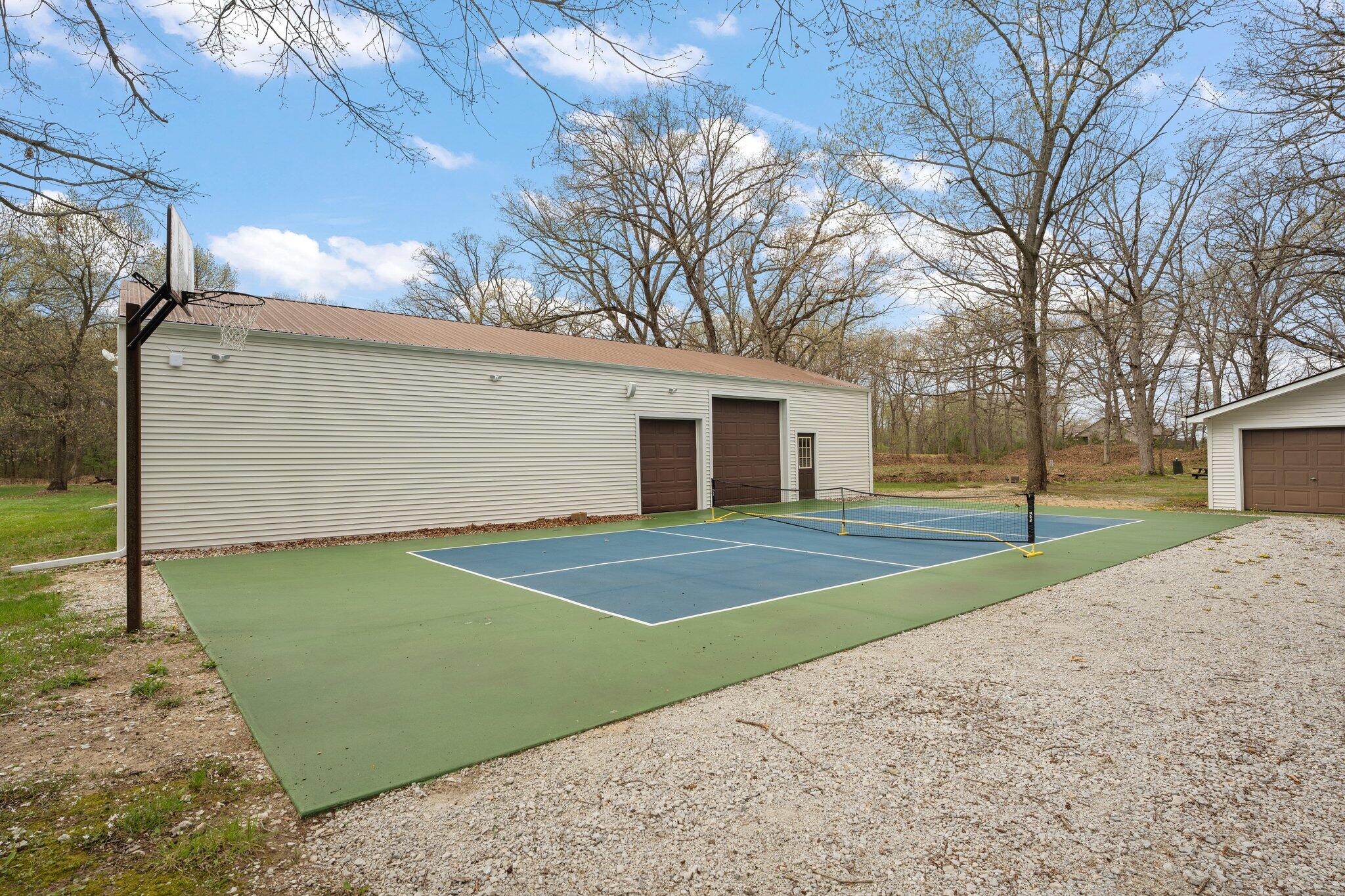 548 E 1400 S, Kouts, IN 46347; Image #114