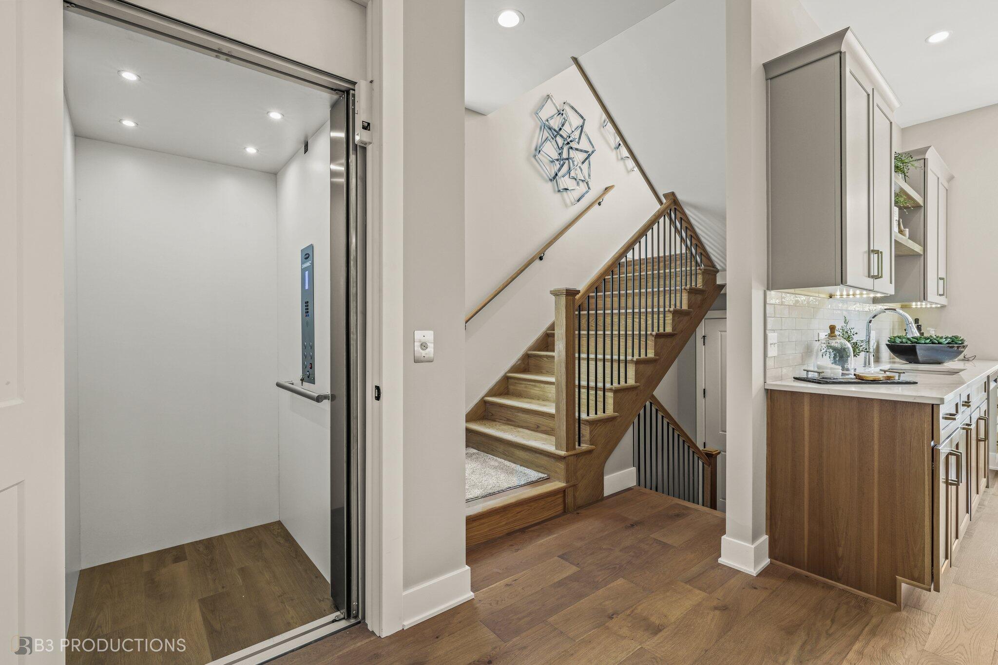 107 Valparaiso Street, Valparaiso, IN 46383; Image #8